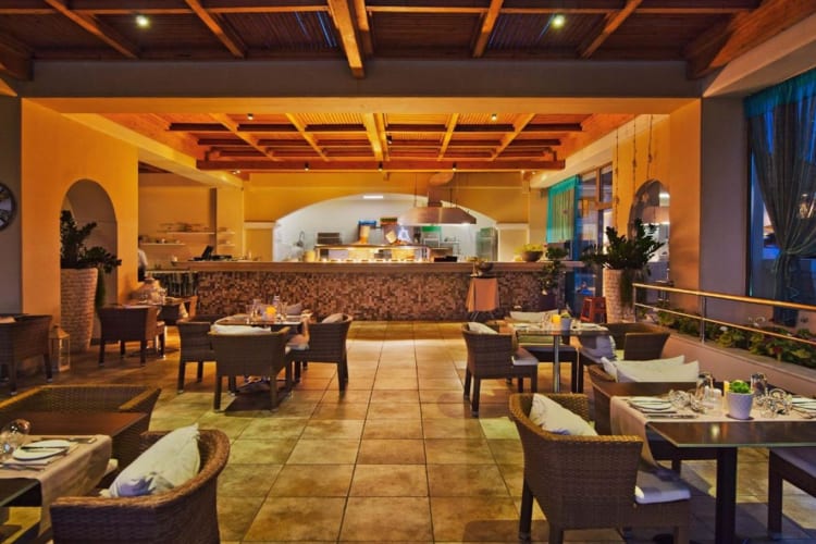 Le Etoile a la Carte Restaurant